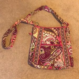 Vera Bradley Hipster in Very Berry Paisley